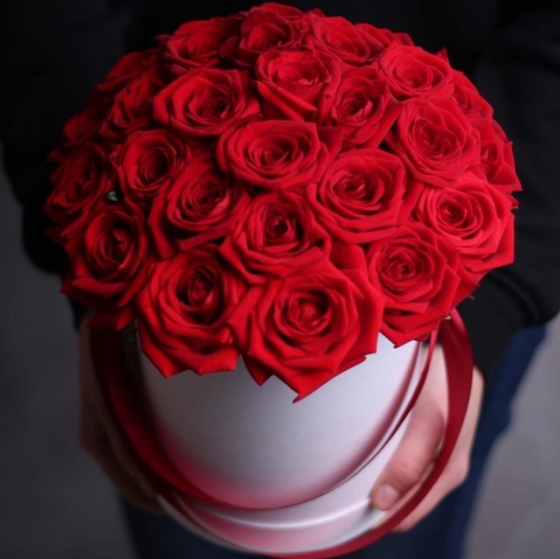 Шляпная коробочка с розами